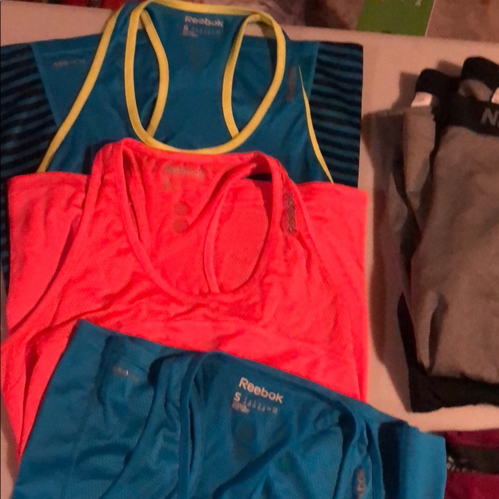Womans Reebok Tanks all 3 for $20 size small